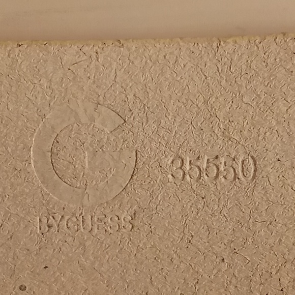 GUESS Genuine Leather Size 36 White Color - Picture 8 of 10